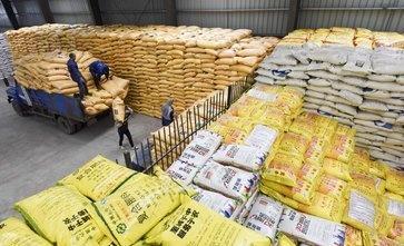 化肥銷售 暴利還是微利？老農(nóng)揭開中間商的真實收益面紗